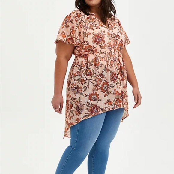Torrid Lexie Hi-Low Babydoll Chiffon Floral Top - Picture 3 of 12